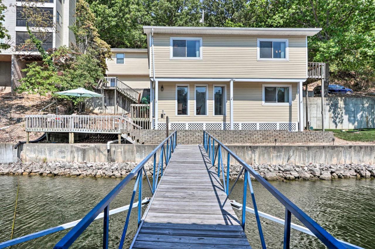 On-The-Water Retreat With Dock Pet Friendly! Villa Lake Ozark Ngoại thất bức ảnh