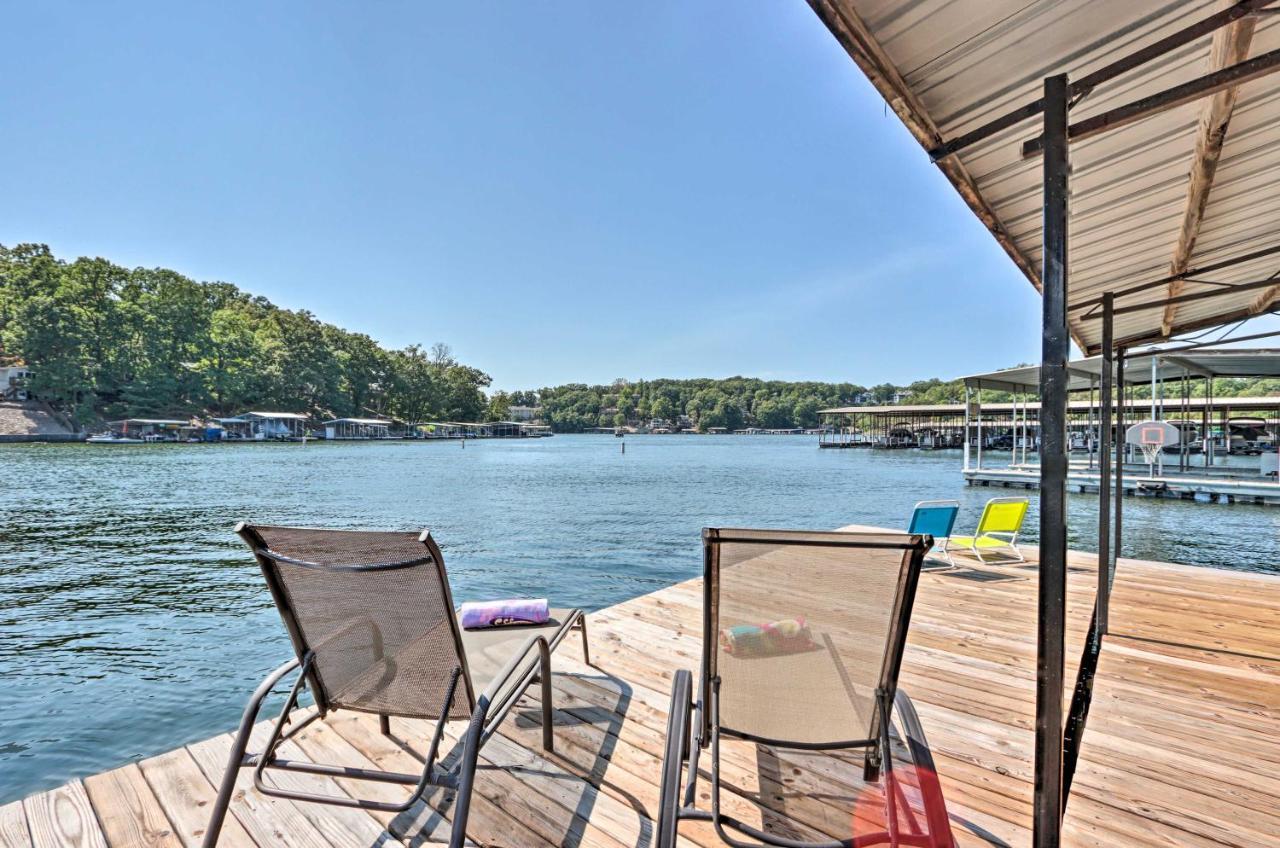 On-The-Water Retreat With Dock Pet Friendly! Villa Lake Ozark Ngoại thất bức ảnh